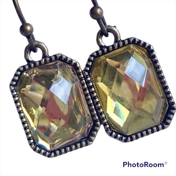 Emerald Radiant Cut Champagne Topaz Crystal Earrings Brass Gold Tone Dangle - Picture 2 of 12